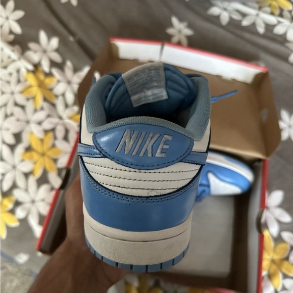 Nike Dunk Low UNC - Picture 4 of 7